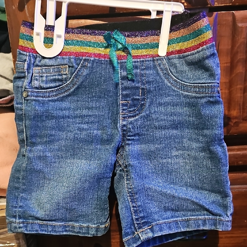 !!.                  Girls Size 5 Denim Shorts with Rainbow Waistband